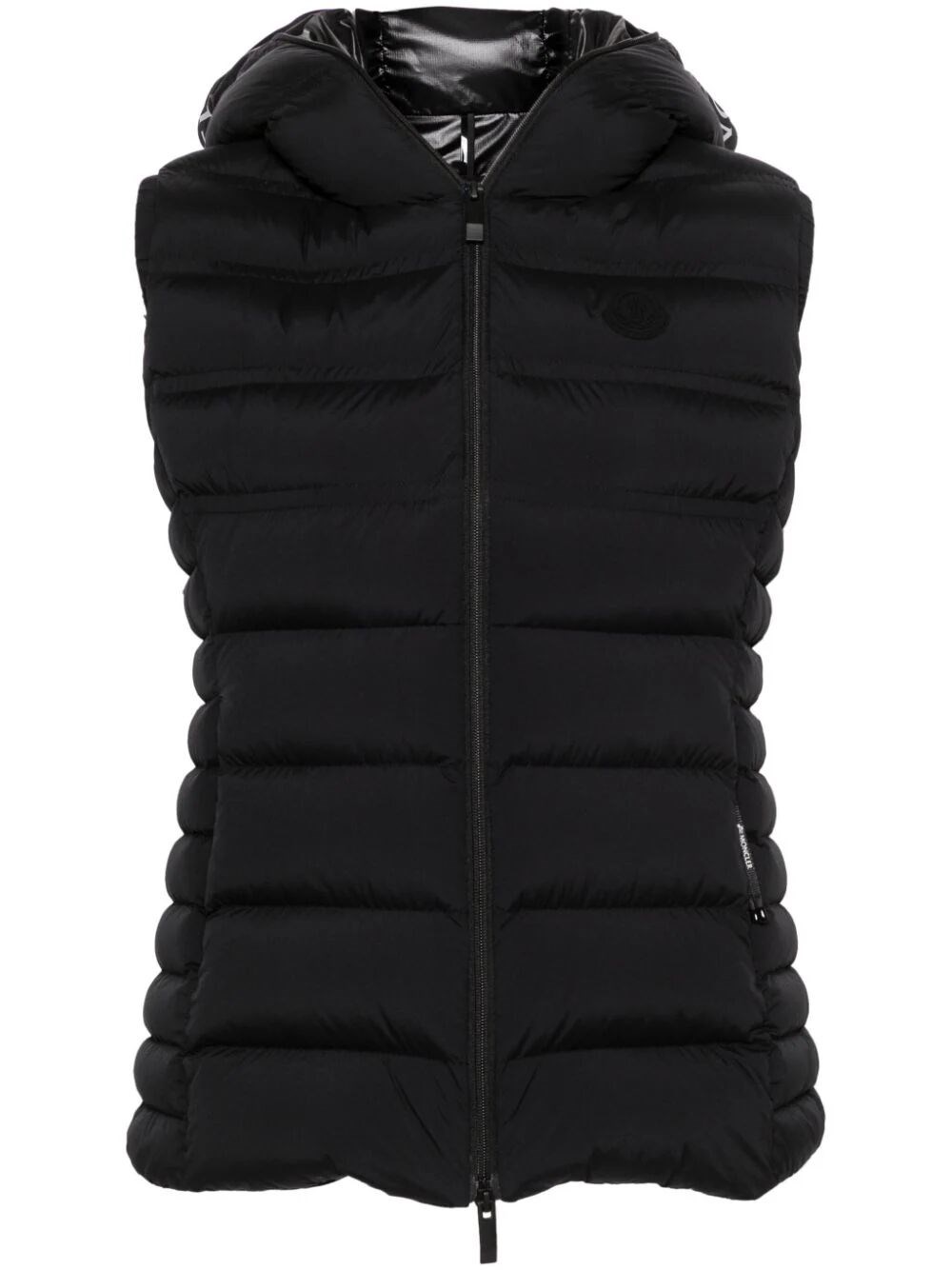 Moncler Logo-patch Quilted Gilet In Black