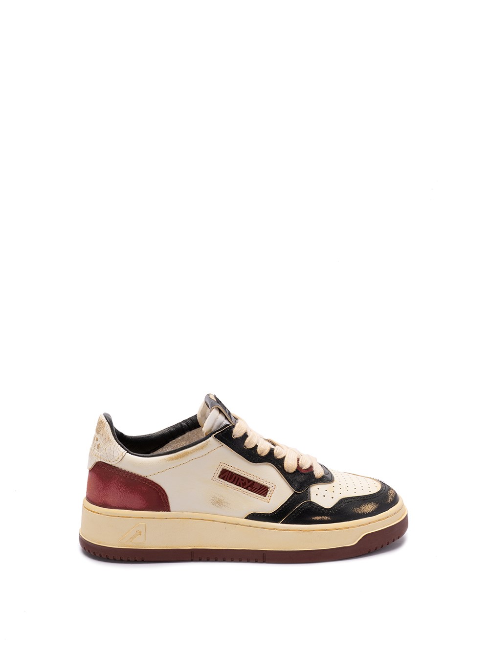 Shop Autry `sup Vint` Low-top Sneakers In Black  