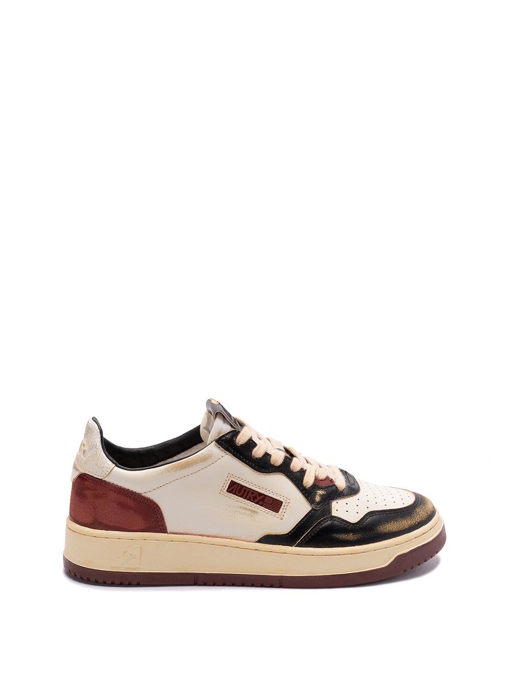 Shop Autry `sup Vint` Low-top Sneakers In Black  