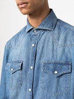 Tシャツ・カットソー BRUNELLO CUCINELLI Denim shirt BRUNELLO CUCINELLI Denim Shirt for Men | MR PORTER