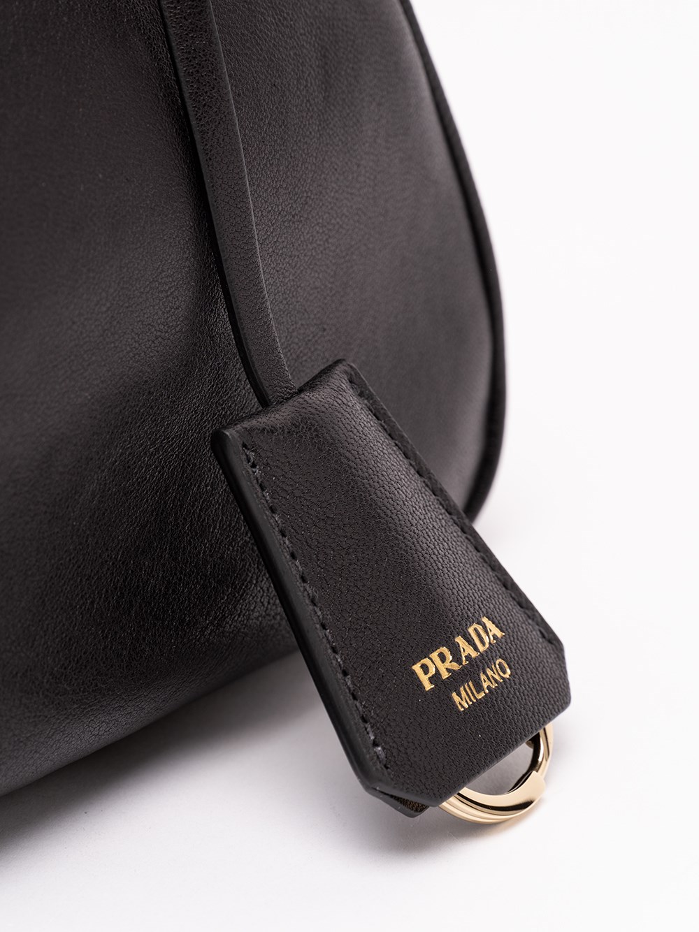 PRADA 나파 가죽 가방